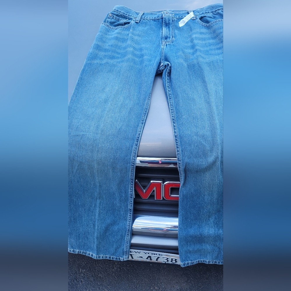 Old Navy Classic Blue Denim Jeans 33 X 32 Men's. Bootcut